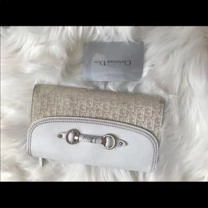 Dior wallet